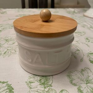 Studio Palate pottery / porcelain salt cellar NWT